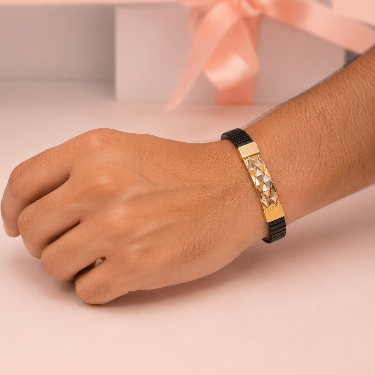 Criss Cross Men's Gold Bracelet